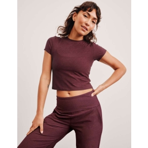 FEATHERWEIGHT CROPPED TEE